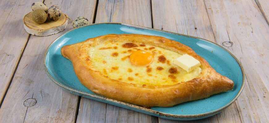 Готовий хачапурі